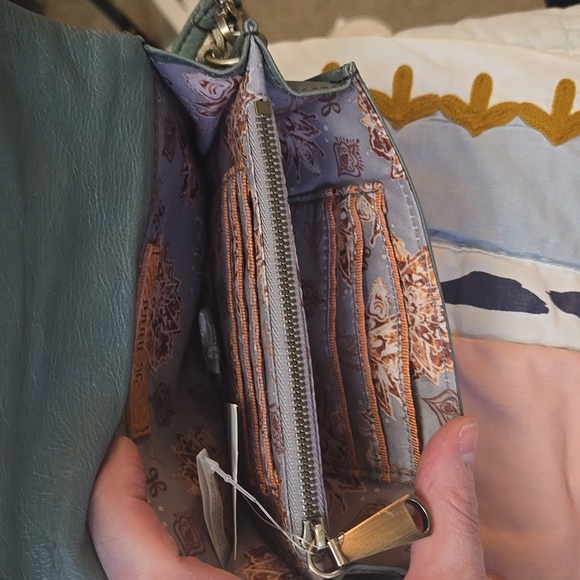 Hobo Jetty Crossbody Purse in Bottle Green - Picture 6 of 8